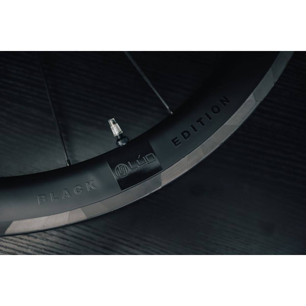 Winspace HYPER 50mm Black Edition DISC & RIM Brake Shimano Carbon